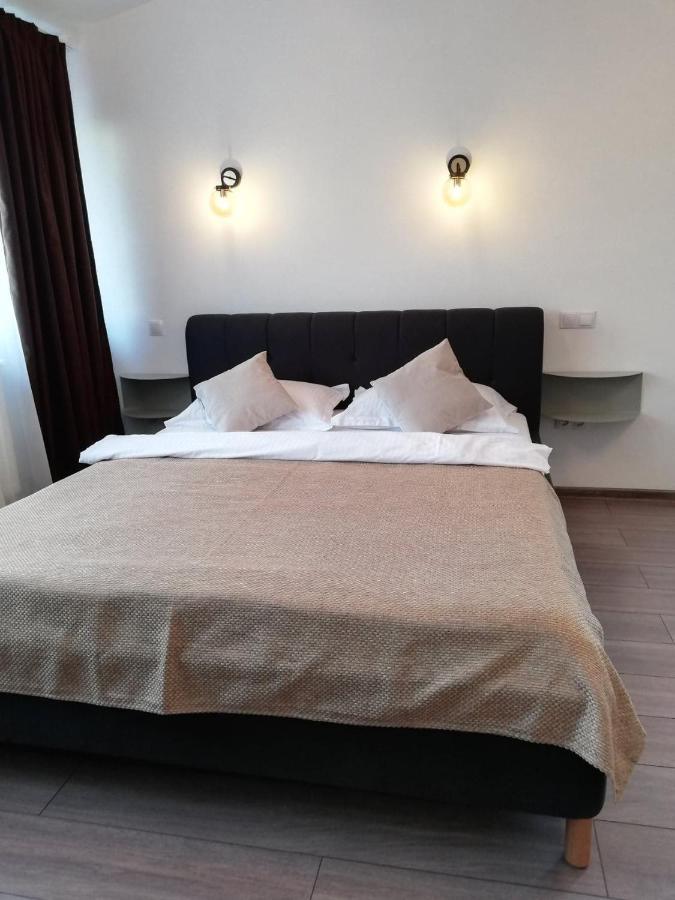 Cara Studio Cu Parcare - Cluj-Napoca Zona Republicii ภายนอก รูปภาพ